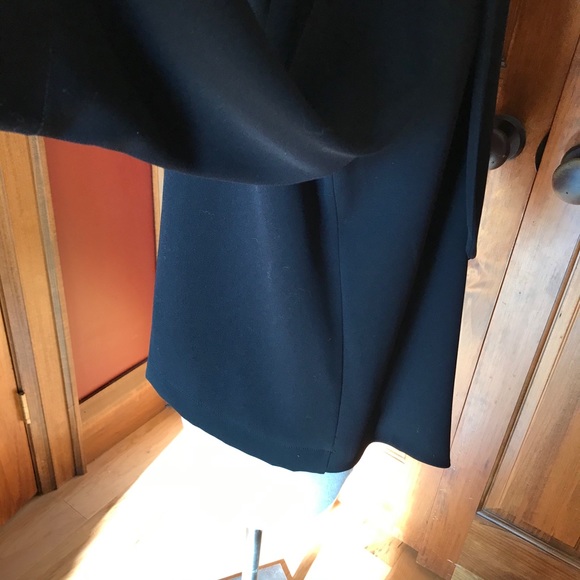 ** 2 for $40 ** BLACK Le Lis Drape Blazer - Picture 9 of 9